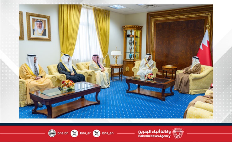 أكد أهمية الشراكة مع القطاع الخاص ودورها في تعزيز الاستثمار العقاري.. نائب رئيس مجلس الوزراء يلتقي رئيس شركة سمو القابضة ويطلع على خططها لتطوير مارينا ويست